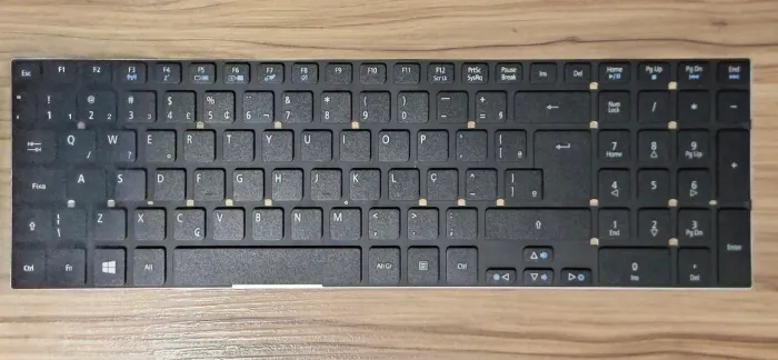 Teclado para Notebook Acer Aspire 5830 ABNT2 - UK Style Preto