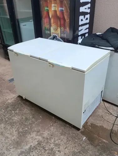 Freezer duas tampas Electrolux 