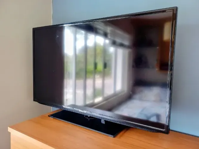 TV Samsung 40 - UN40EH5300G - Leia o anúncio.