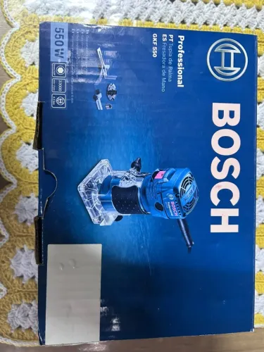 Tupia de mão Bosch 550W