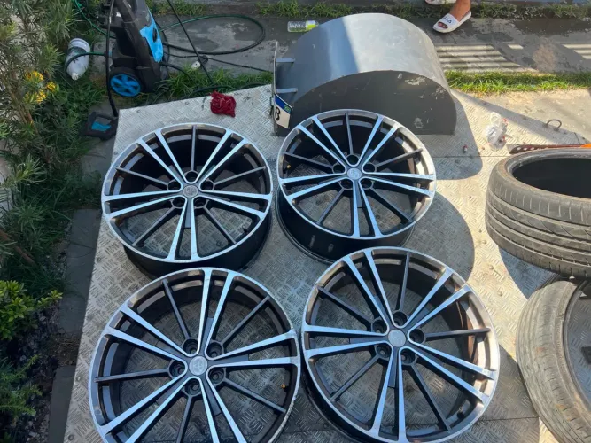 Rodas aro 20 original Corolla