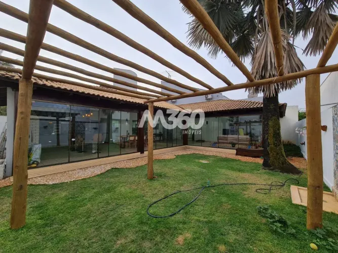 Casa Térrea no Jardins Viena - Locação