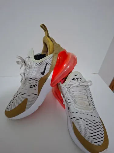 Tenis Nike Air Max 270 feminino