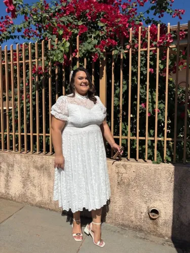 VESTIDO DE NOIVA BRANCO COM RENDAS