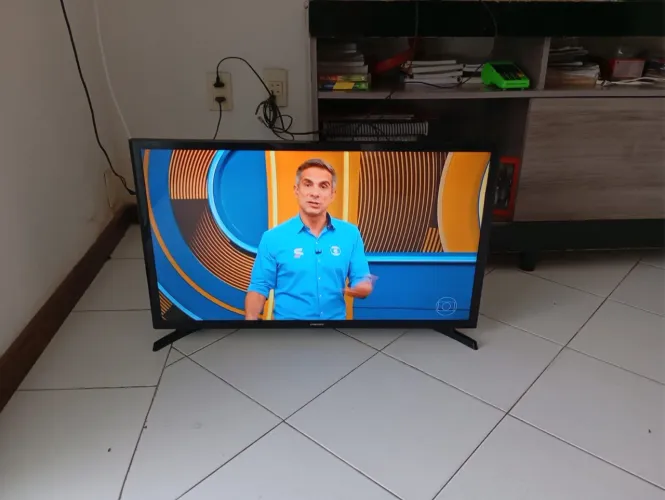 Tv smart 32 polegadas 600$ aceito cartão com acréscimo da máquina