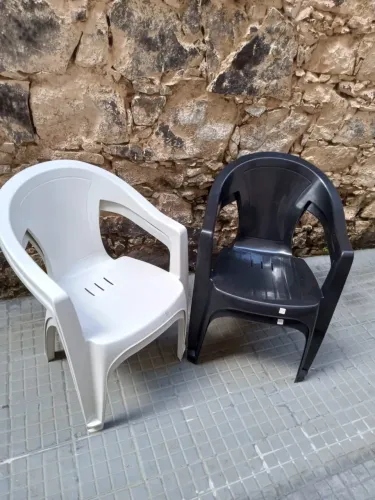 Cadeira Plástica POLTRONA NOVA Super Resistente MD22 Plastt