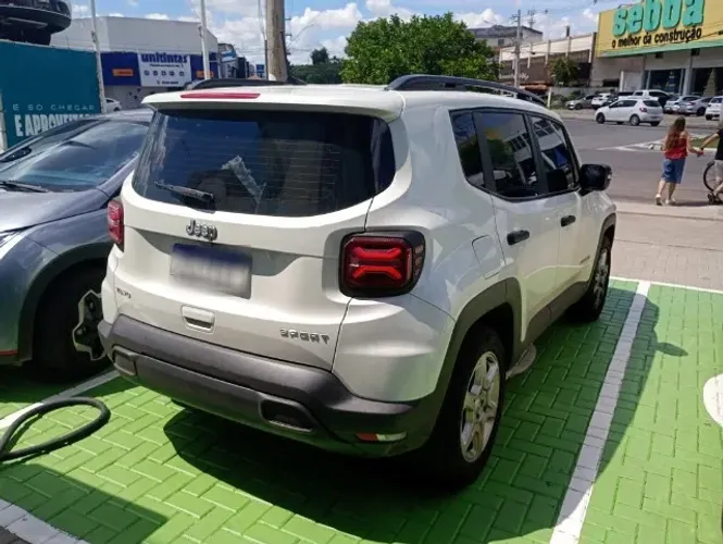 Jeep Renegade Sport T270 1.3 TB 4X2 Flex Aut. 2022