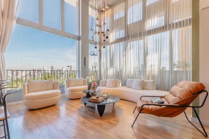 Duplex para venda em Pinheiros com 2 quartos, sendo 2 suítes, 130m²