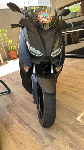 YAMAHA XMAX 250