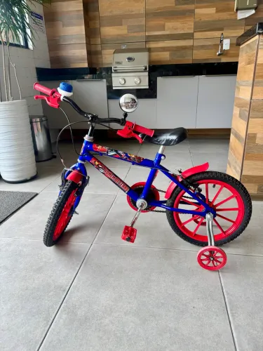 Bicicleta infantil Aro 16 (seminova) 