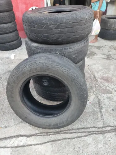 Pneu aro 17 265/65/17
