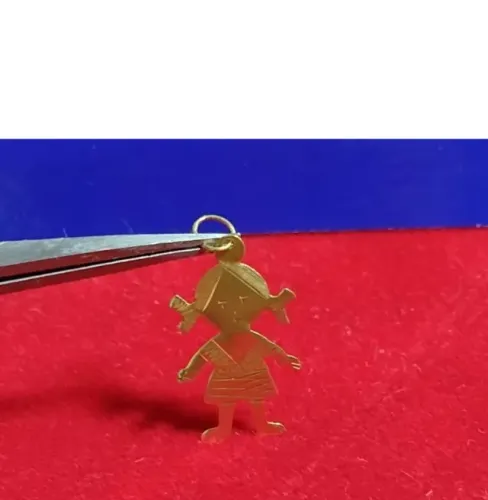 Pingente Boneca Grande Ouro 18 Kilates Peso 1.50 Gramas 25 mm