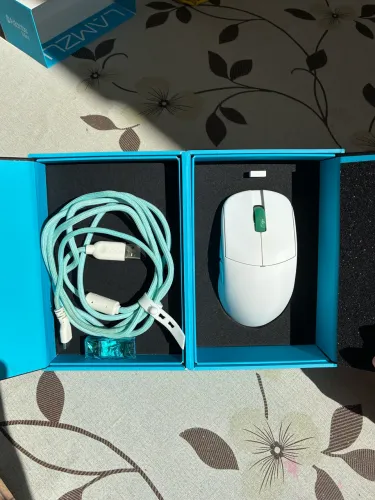 Mouse Lamzu Atlantis mini pro