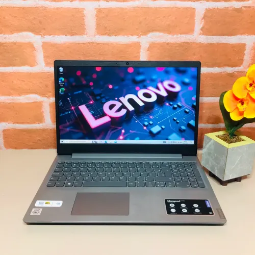 Notebook Lenovo i5 de 10ª Geração/ Ram 8GB/ Ssd 256GB/ Placa Intel Graphics 4GB 