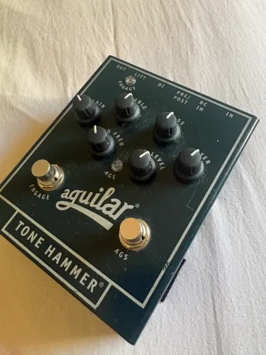 Pedal pré amp contrabaixo Tone Hammer Aguilar
