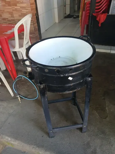 Tacho para assar batata e pastel
