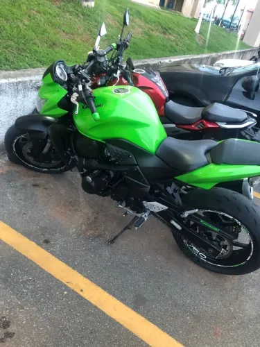 Vendo ou troco por carro