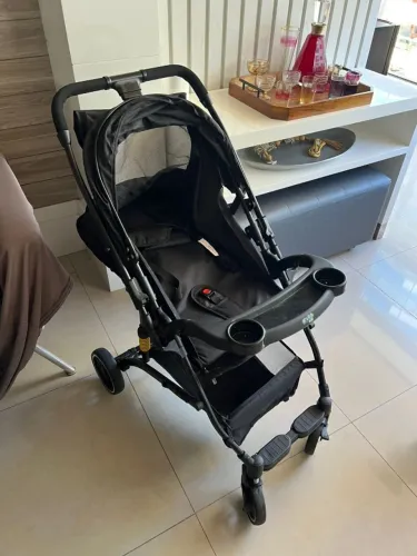 Carrinho bebê Máxi Baby