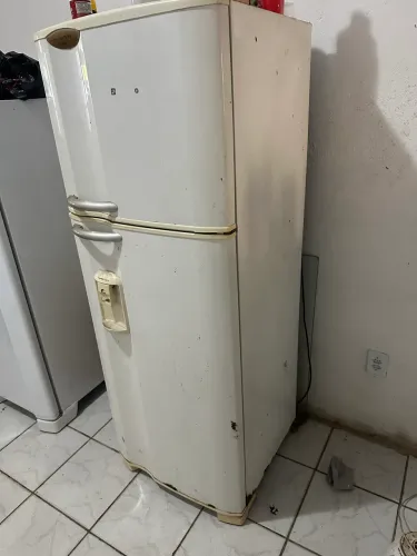 Geladeira Electrolux Duplex Frost Free