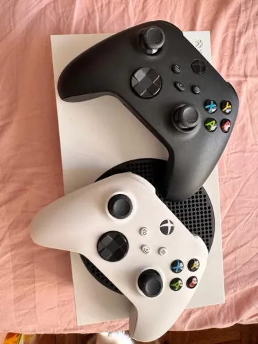XBOX SERIES S DOIS CONTROLES