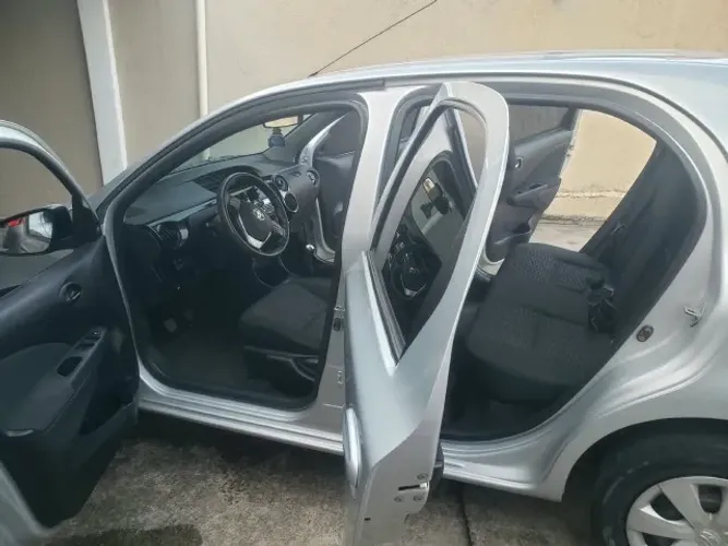 Toyota Etios X 1.3 Flex 16V 5P Mec. 2016