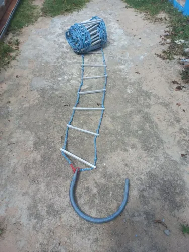 Escada de emergência profissional para edifícios - uso predial / incêndio