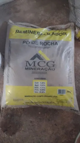 Remineralizador pó de rocha