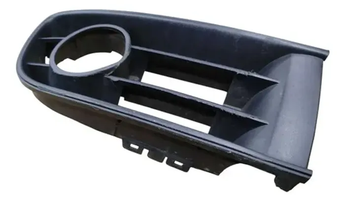 Moldura Grade Farol Milha Volkswagen Polo 2003 Lado Direito Preto Direito