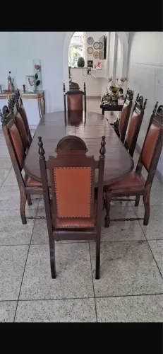 Mesa madeira maciça, 8 lugares com extensível no meio