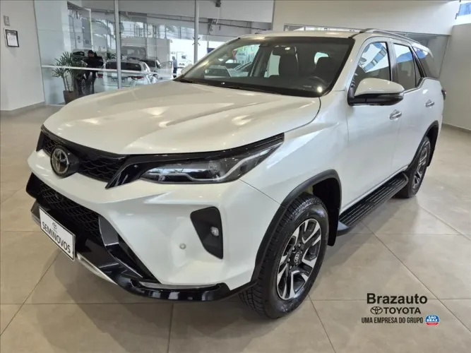 Toyota Hilux 4X2 2.8 Diesel 2024