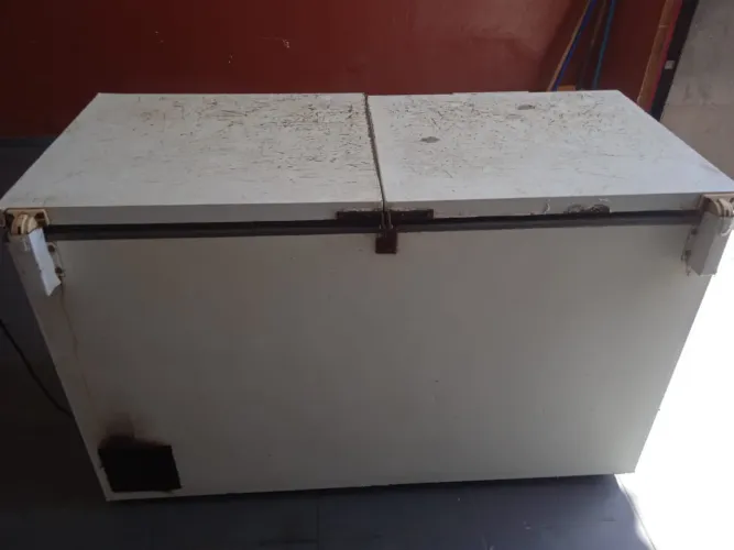 Freezer horizontal cônsul (sem gelar)400lts