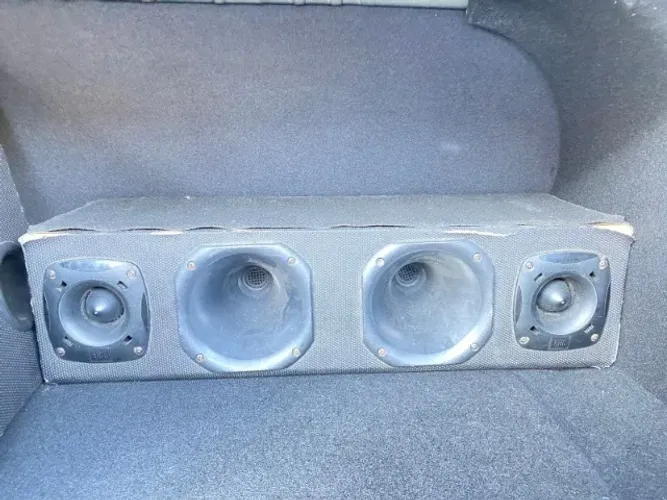 SOM AUTOMOTIVO COMPLETO (MODULO SUBWOOFER CORNETEIRAS)