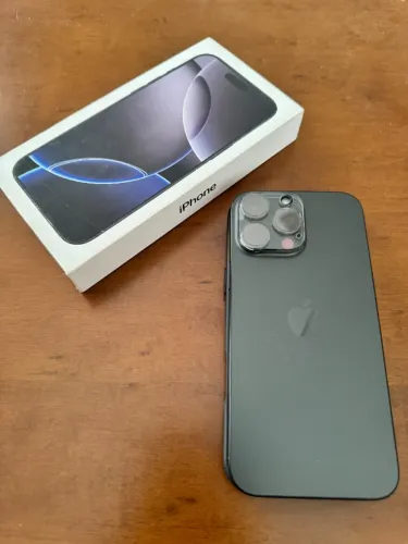 iPhone 16 Pro Max 256 GB - (Preto)- 6.9 polegadas - na caixa - sem detalhes