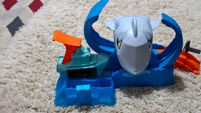 Hotwheels City tubarão