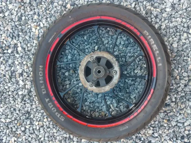 Roda traseira FZ15 preta