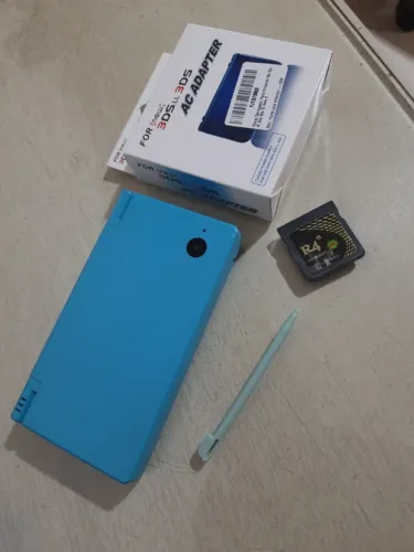 Nintendo DSi old + R4 com varios jogos