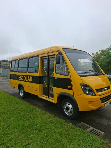 Micro ônibus iveco 70c17