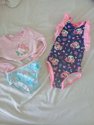 Roupa de banho bebê
