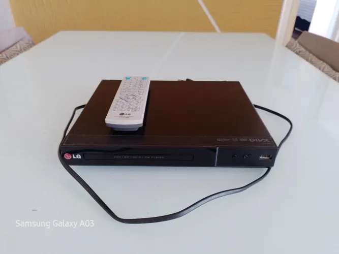 Dvd player LG modelo DP132
