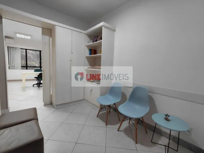Sala Comercial em Santa Lúcia, Vitória | 35m² para Alugar