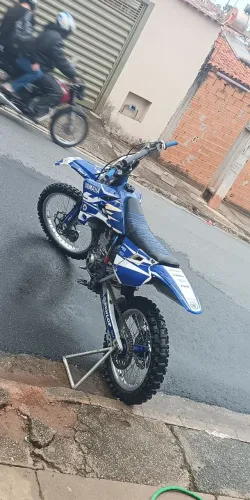 YAMAHA YZ 2004
