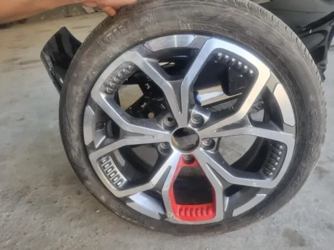Vendo peças originais do ORA 03 GT ano e modelo 24. 
