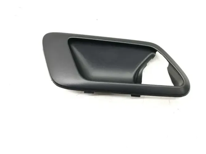 Moldura Maçaneta Interna Dianteira Direita Vw Fox 2019 Preto Dianteira