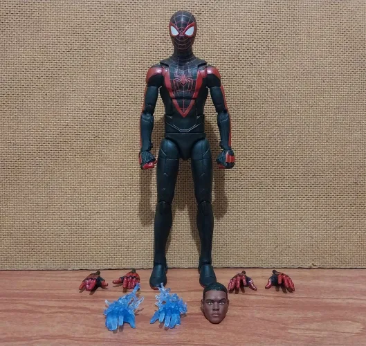 Miles Morales PS5 - Marvel Legends