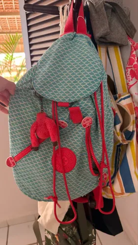 mochila da Kipling sereia
