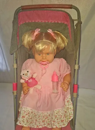 Boneca Bebezão + Carrinho de Ferro e Acessórios