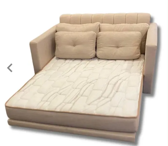 Sofá cama disponível