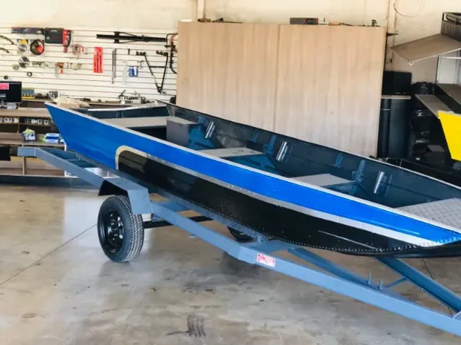 Barco Soldado Modelo Forte com Excelente Estabilidade - A partir de 7.990,00