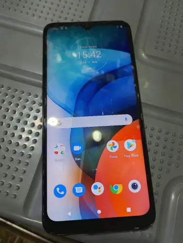 Motorola E7 