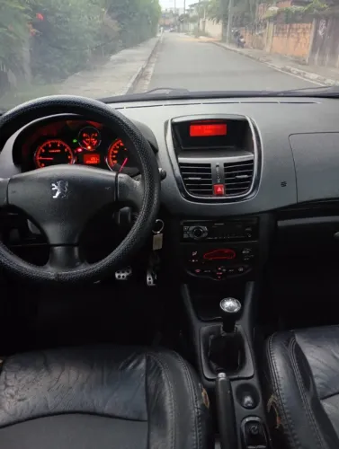 Peugeot 207 Sedan Passion XS 1.6 Flex 16V 4P 2011
